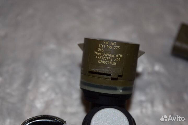 Новый парктроник L0K1 PDC Touareg 5Q1919275