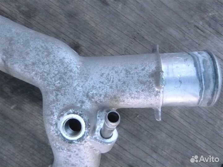 Патрубок системы охлаждения Lexus Ls600H UVF45