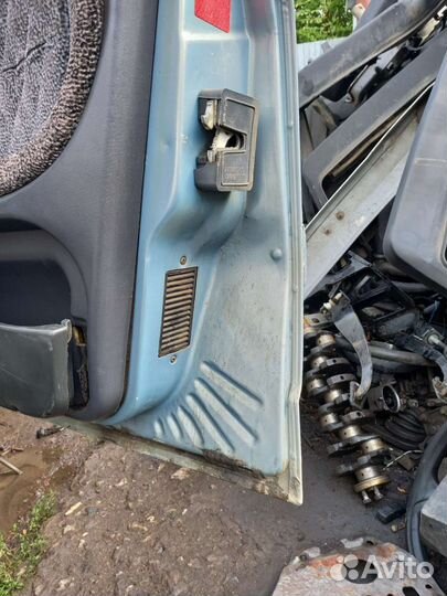 Дверь передняя правая Ваз 2110 Ваз 2112 Приора