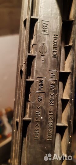 Отражатель крышки багажника nissan sunny