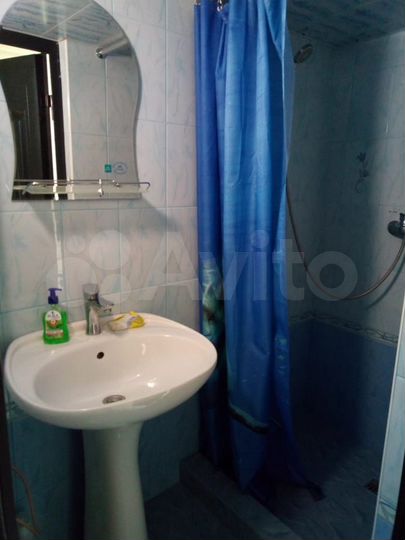 Комната 17 м² в 5-к., 1/2 эт.