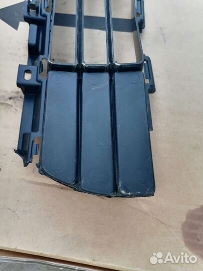 Решетка в бампер передняя Kia Sportage 4