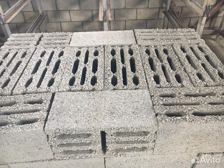 Блок стеновой