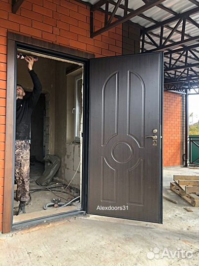 Двери входные
