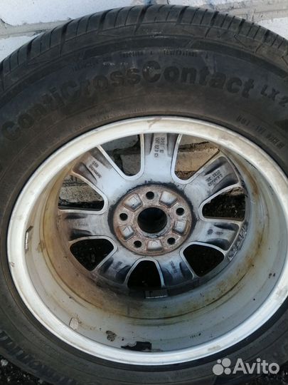 Continental ContiCrossContact LX 215/65 R16