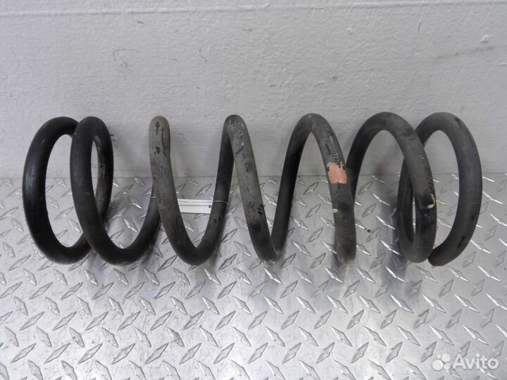 Пружина задняя Infiniti QX56 JA60