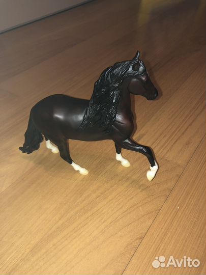 Конь Брайер (Breyer)