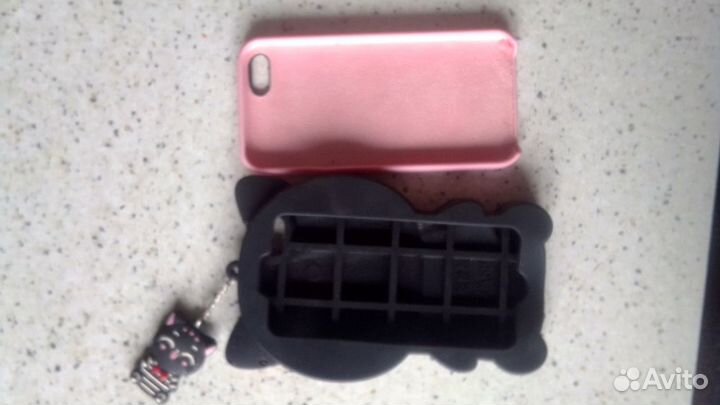 Чехлы на телефоны