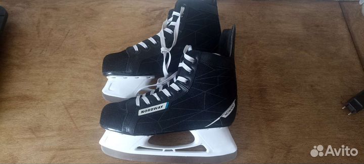 Коньки хоккейные, мужские, 42 размер