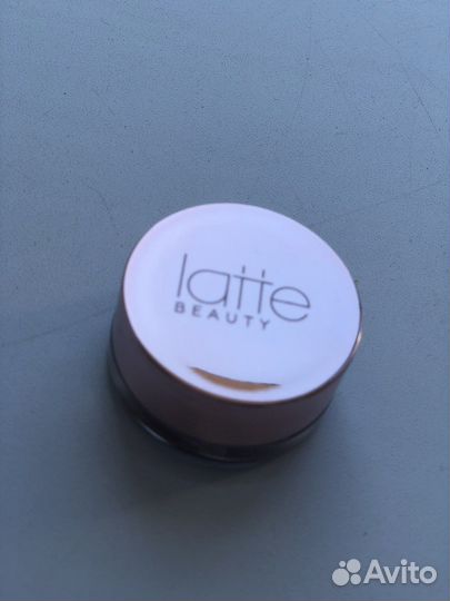 Тени для век