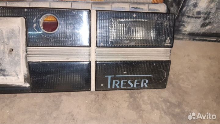 Ауди 100/200, 44 кузов к-т задних фонарей treser