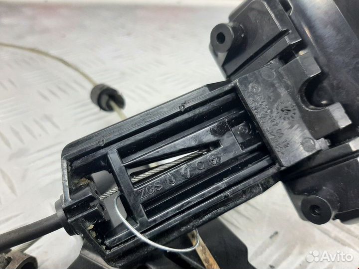 Рычаг ручного тормоза (ручника) Mercedes-Benz Vito