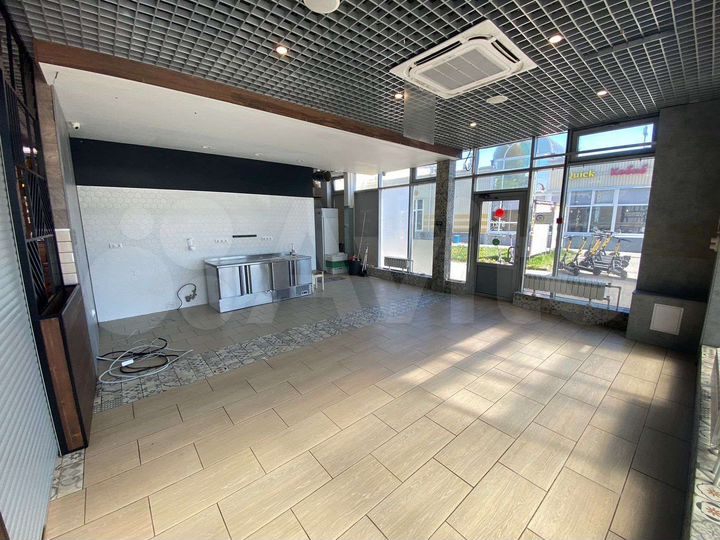 Торговая площадь, 80 м²