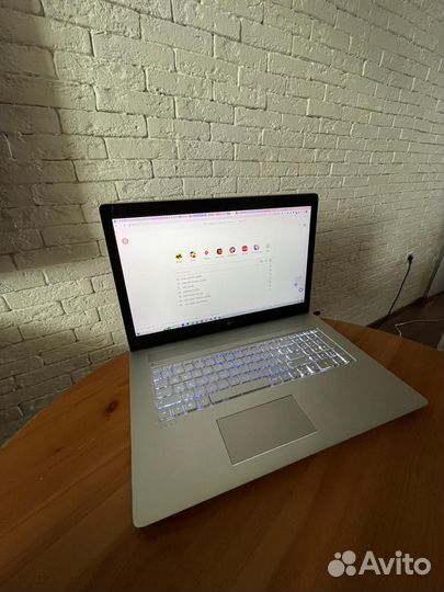 HP envy 17, i7 (16GB RAM)