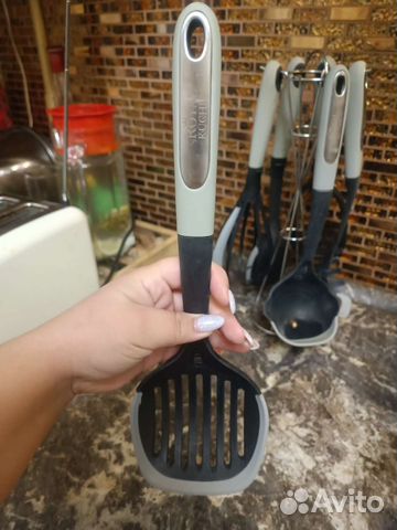 Набор кухонных принадлежностей на подставке