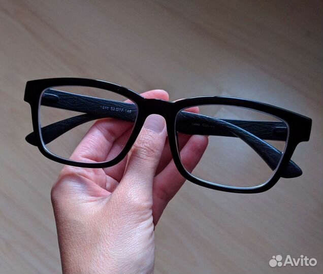 Очки с диоптриями (минус -3,5)