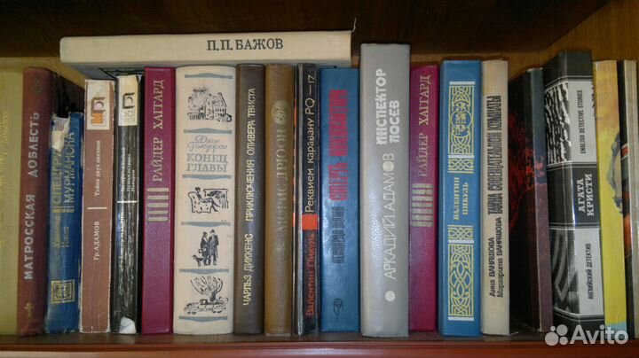 Продам книги