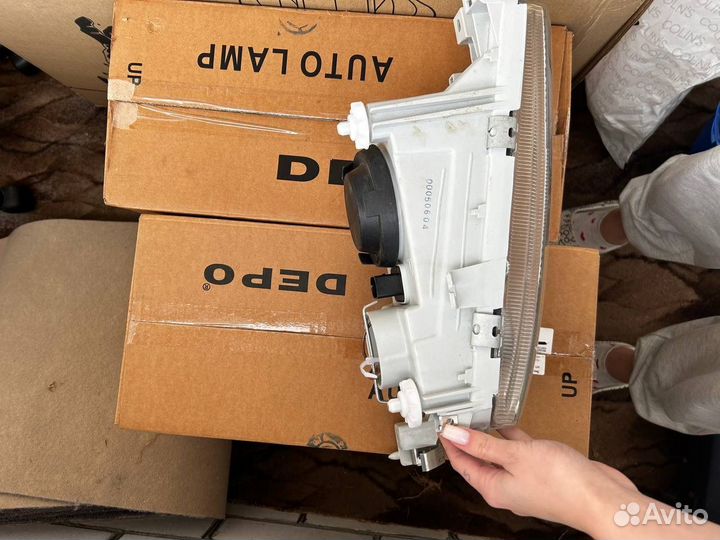 Фара правая на skoda octavia tour (A4)