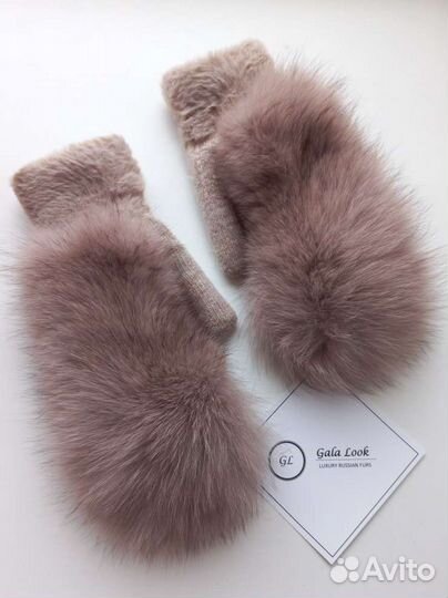 Варежки меховые из песца новые