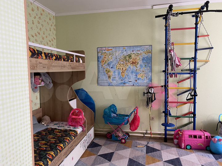 3-к. квартира, 64 м², 1/1 эт.