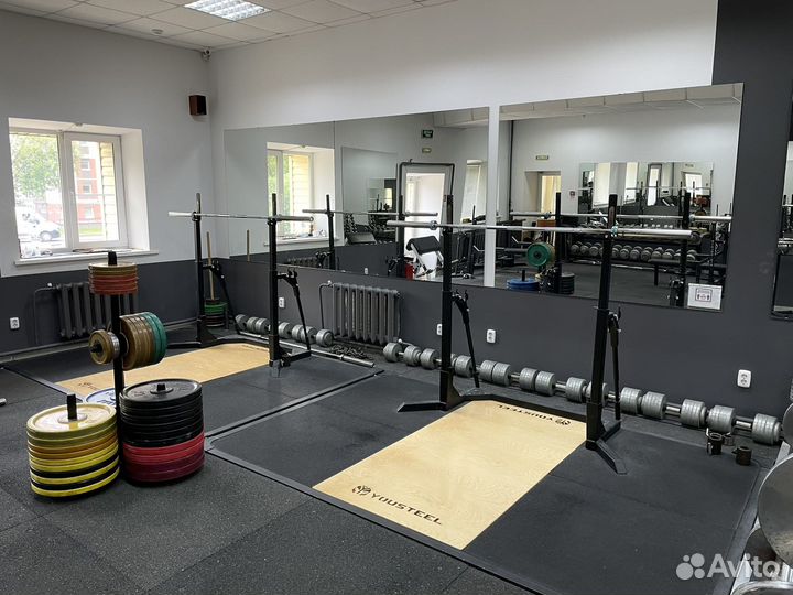 Тренажёрный зал / спортивный клуб