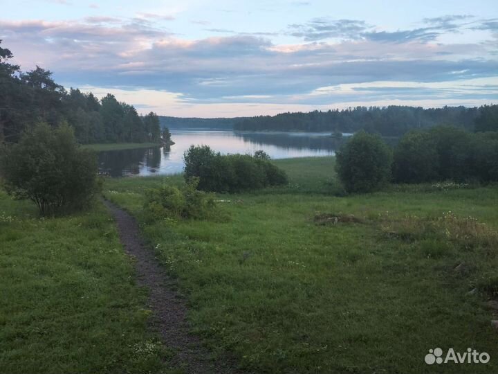 Семейная пара помощники по хозяйству