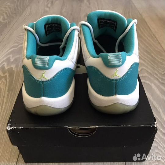 Кроссовки Jordan 11 Aqua Safari