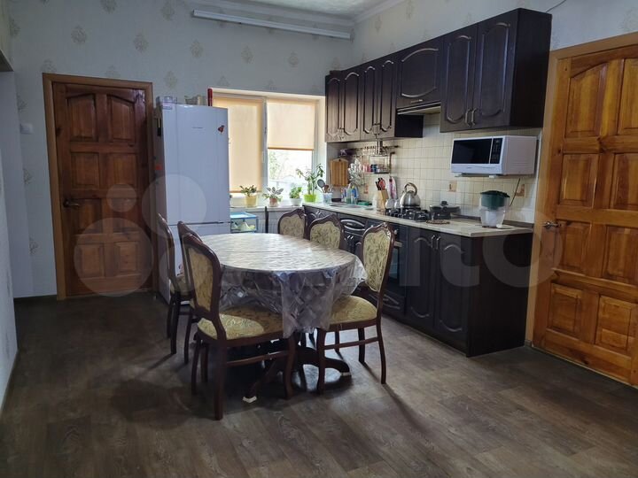 Дом 160 м² на участке 4 сот.