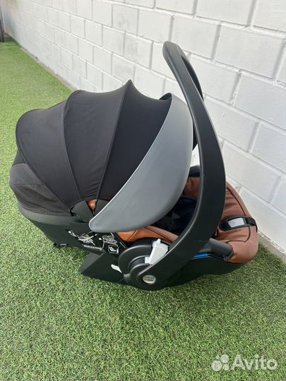 Коляска mima xari 3 в 1