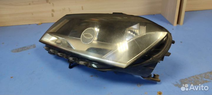 Фара левая, правая Volkswagen passat b7