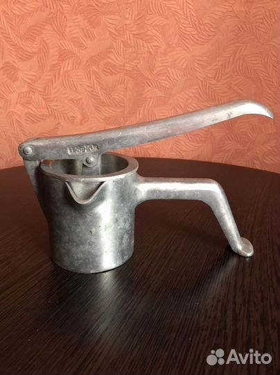 Соковыжималка ручная Пресс