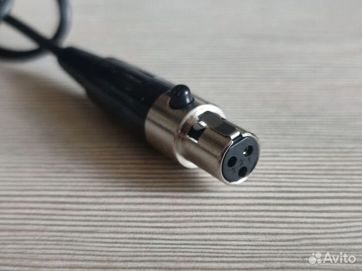 Головной микрофон гарнитура Shure WH30TQG новая