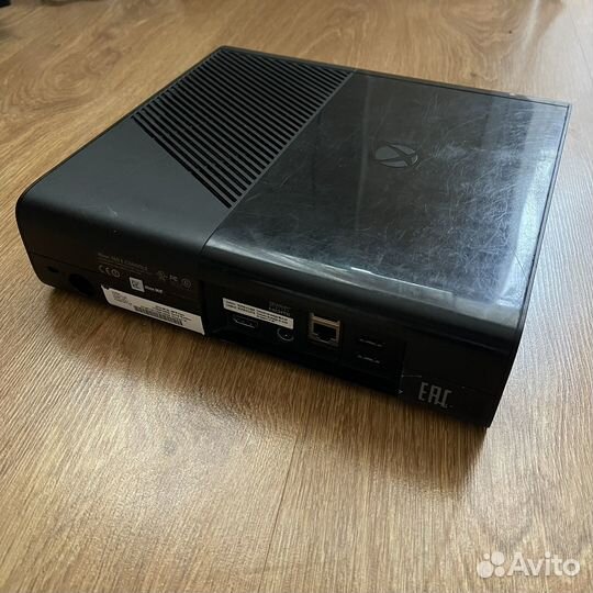 Xbox 360 E 250gb не прошитый