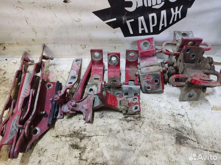 Петли Ауди 80 б3