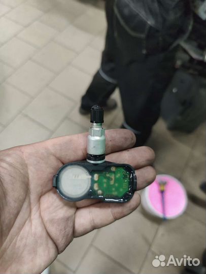 Комплект датчиков давления шин на Prado 150