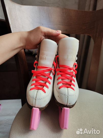 Фигурные коньки Wifa 28 LL