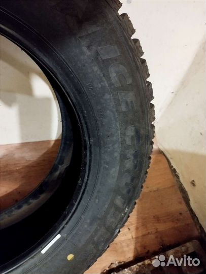 Bridgestone Ice Cruiser 5000 205/65 R16 95T