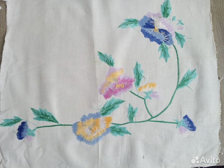 Вышивка на ткани 50е