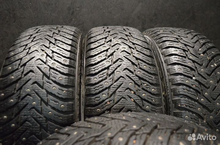 Nokian Tyres Hakkapeliitta 8 205/60 R16 92T