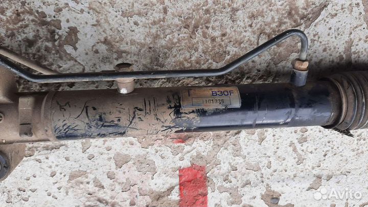 Рулевая рейка Мазда фамилия 2001г