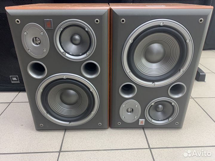 Колонки JBL E50
