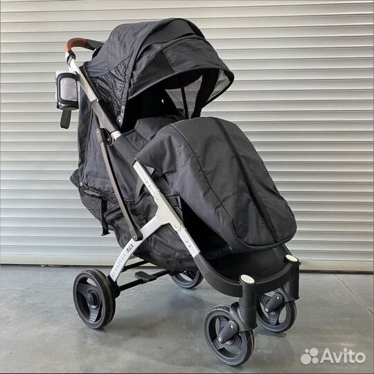 Yoya Plus Коляска