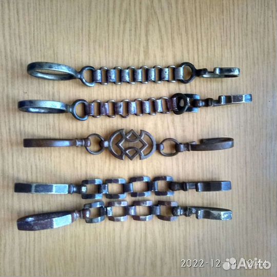 Элементы конской упряжи