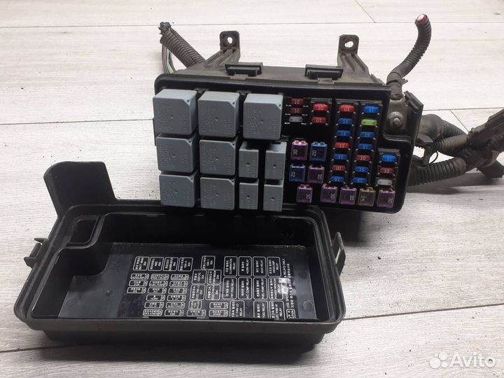 Блок предохранителей Chevrolet Lacetti