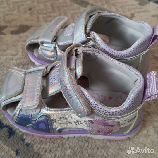 Сандалии для девочки