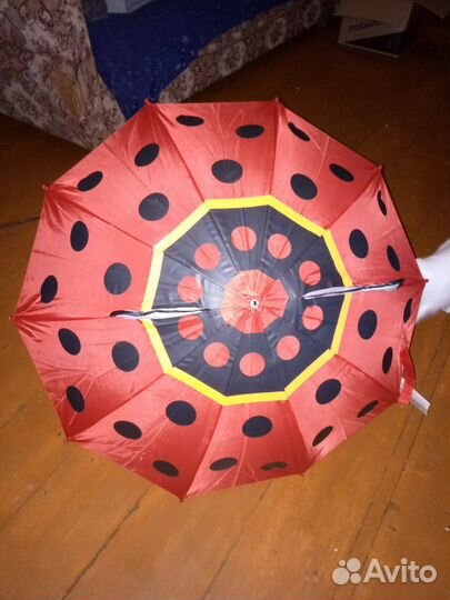 Красный зонтик для подростка