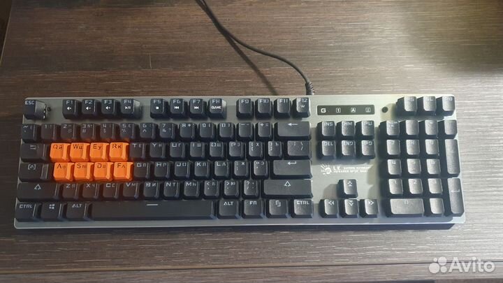 Игровая механическая клавиатура A4tech Bloody B765