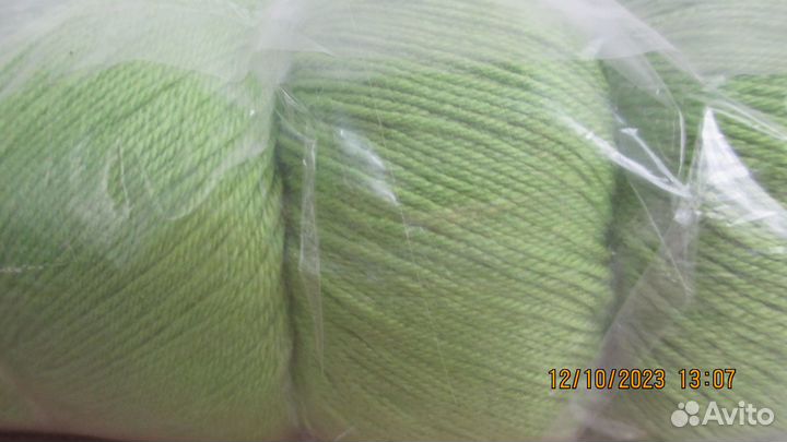 Зеленая пряжа для вязания шерсть мериноса Турция