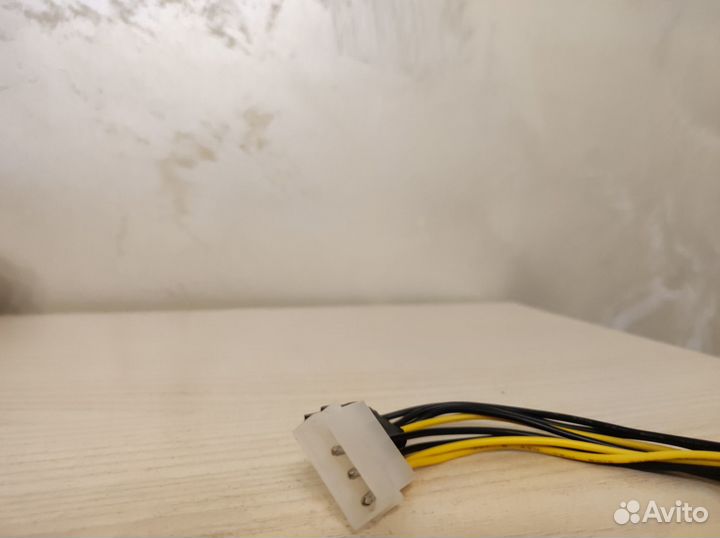 Адаптер питания для видеокарты