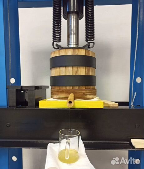 Кедровое масло с Байкала из бочонка, 250 мл